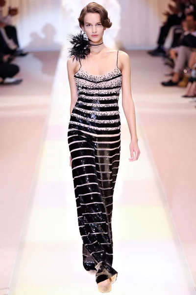 Look 30
